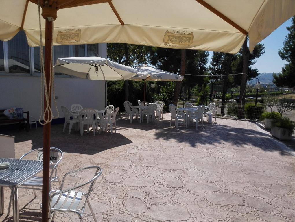 Hotel La Fonte Città Sant'Angelo Esterno foto