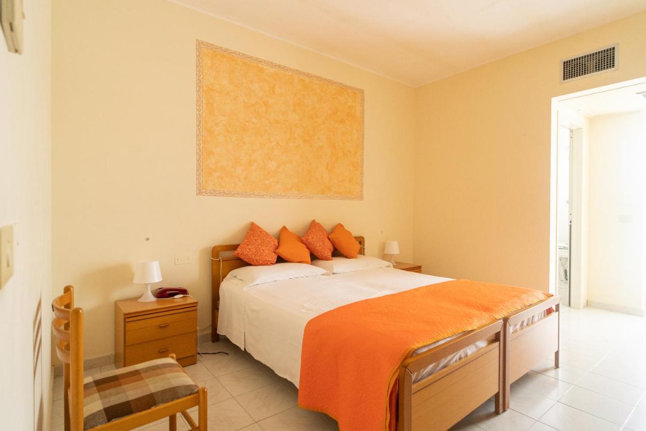 Hotel La Fonte Città Sant'Angelo Esterno foto