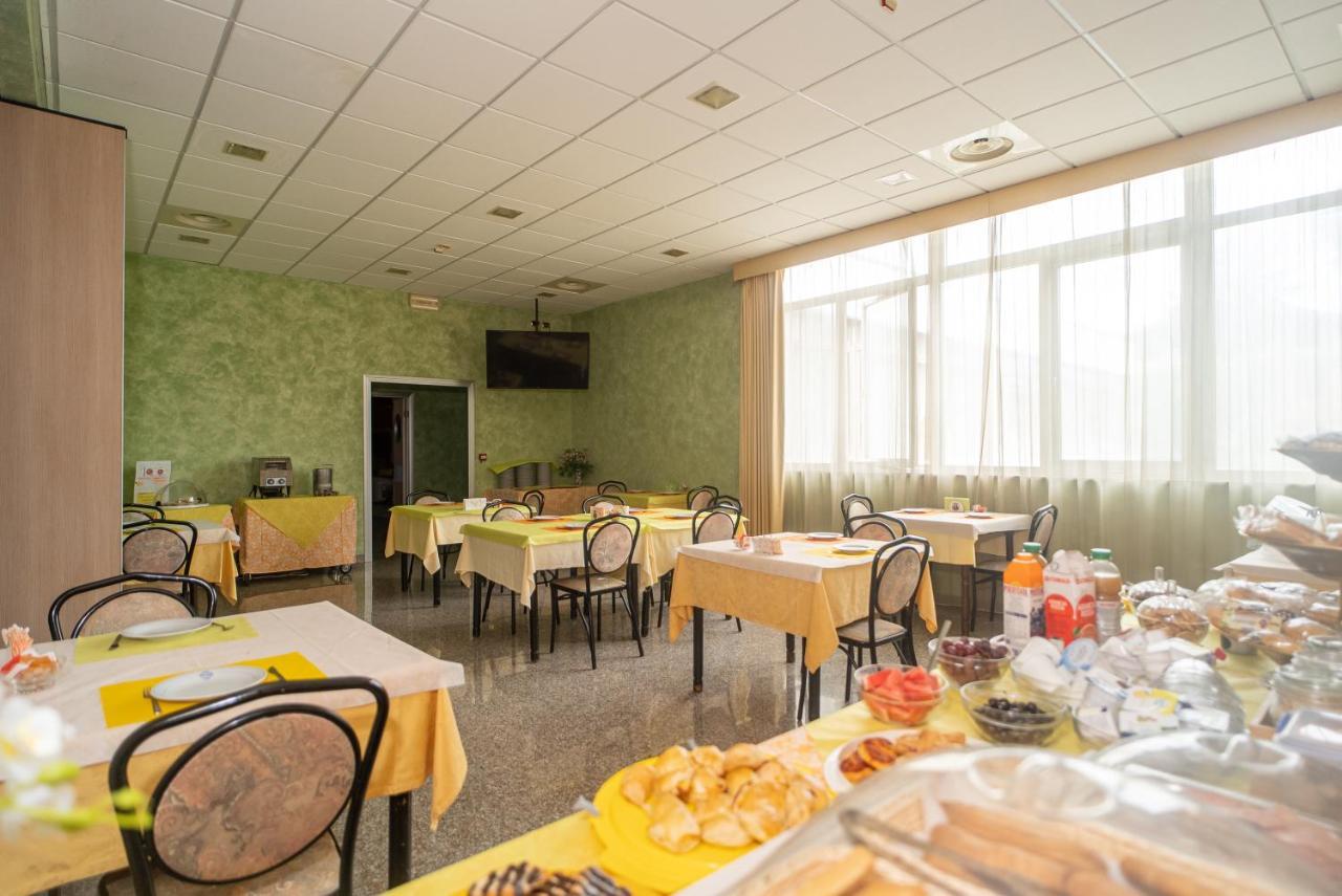 Hotel La Fonte Città Sant'Angelo Esterno foto