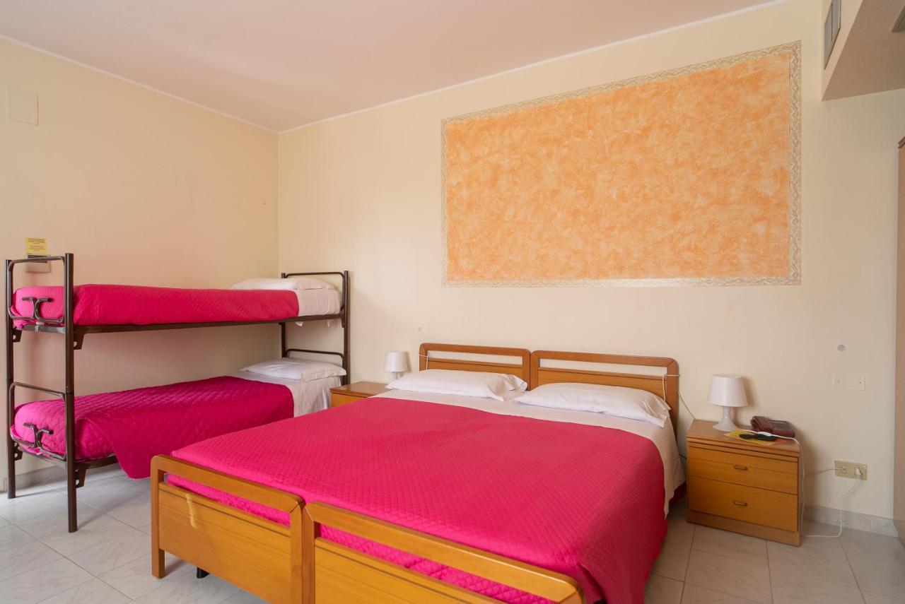 Hotel La Fonte Città Sant'Angelo Esterno foto
